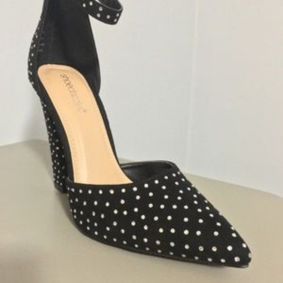 Embellished black heels - Picture 2 of 3